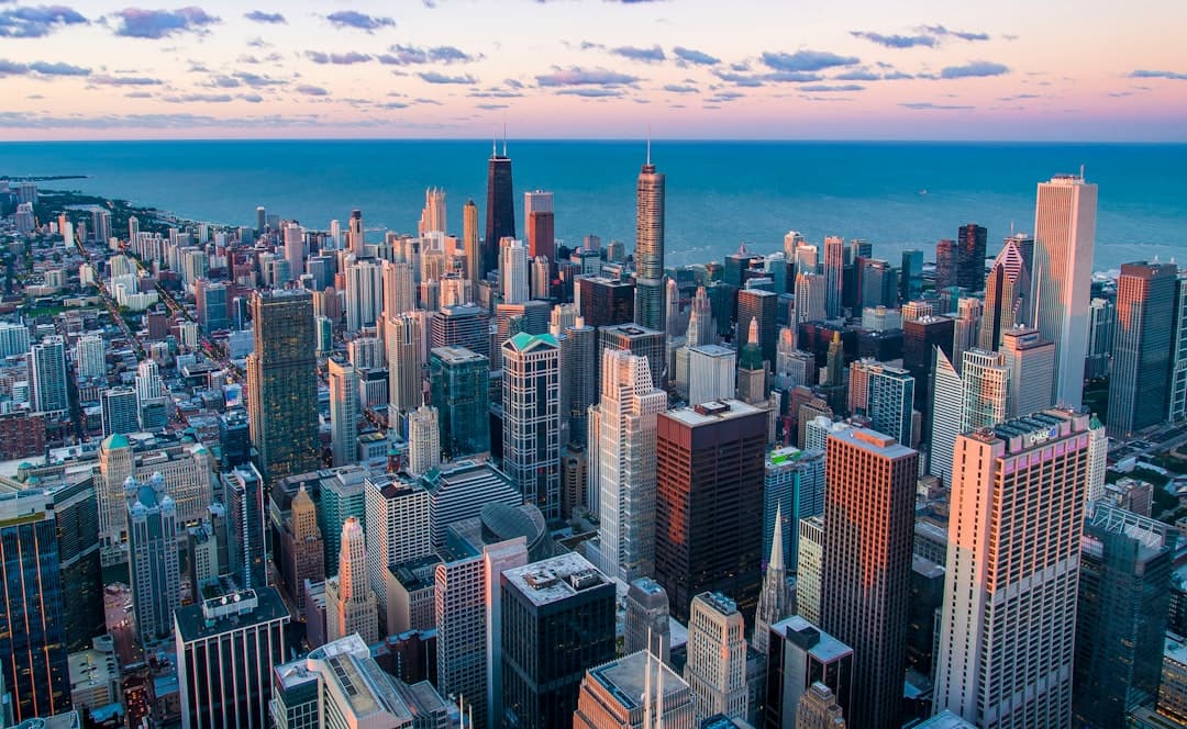 Chicago Illinois skyline along Lake Michigan