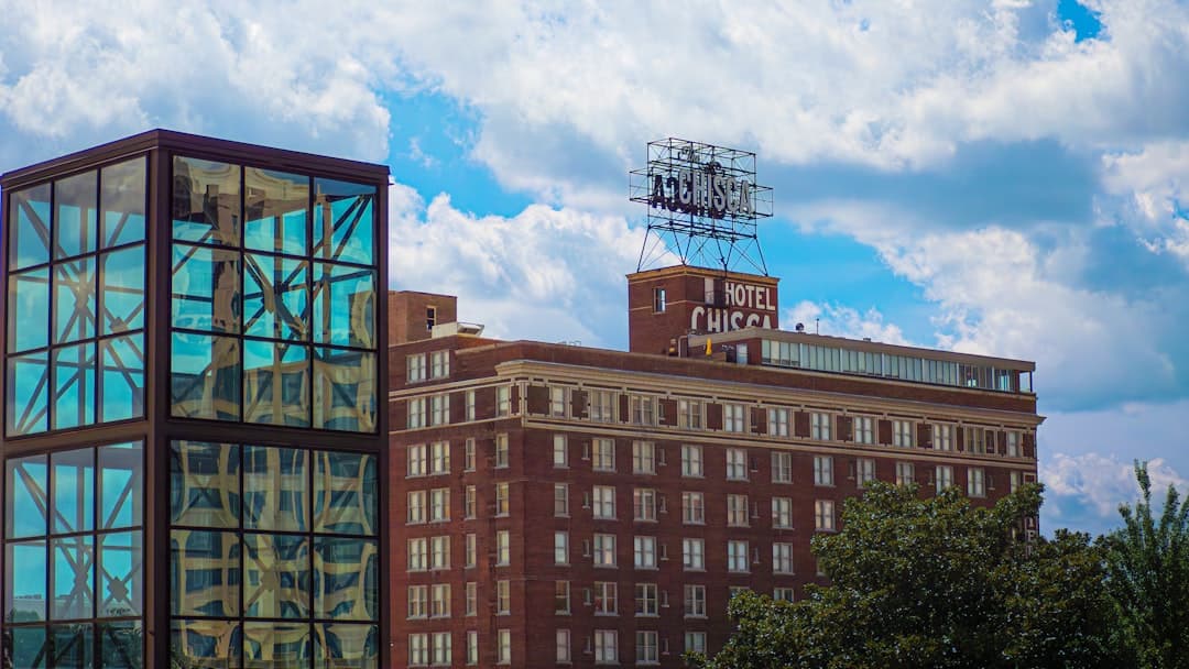 Memphis Tennessee riverfront skyline